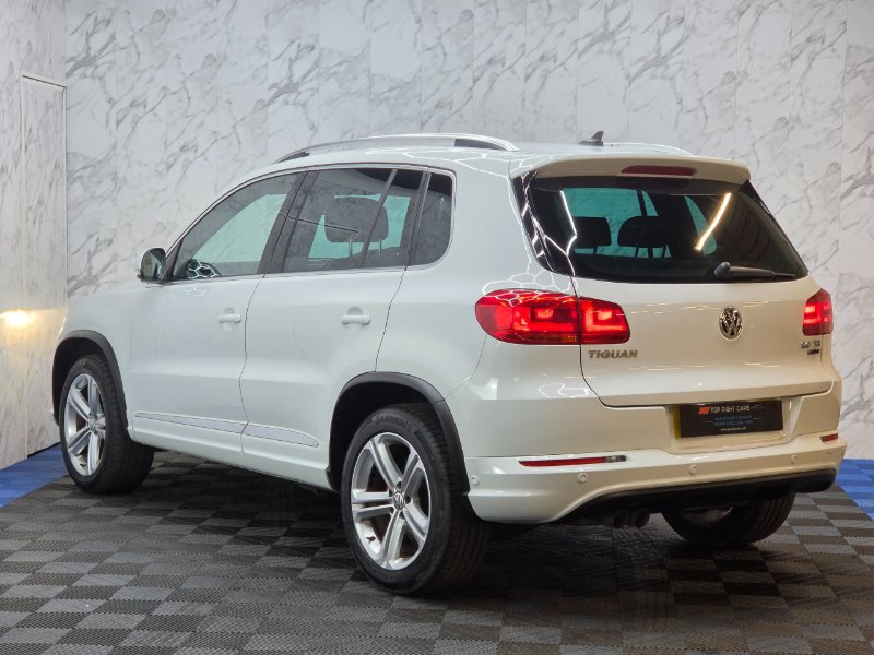 Volkswagen Tiguan 2.0 TDI BlueMotion Tech R-Line Edition SUV 5dr 4WD Euro 6 s/s 150 ps Diesel Manual for sale in Sunderland