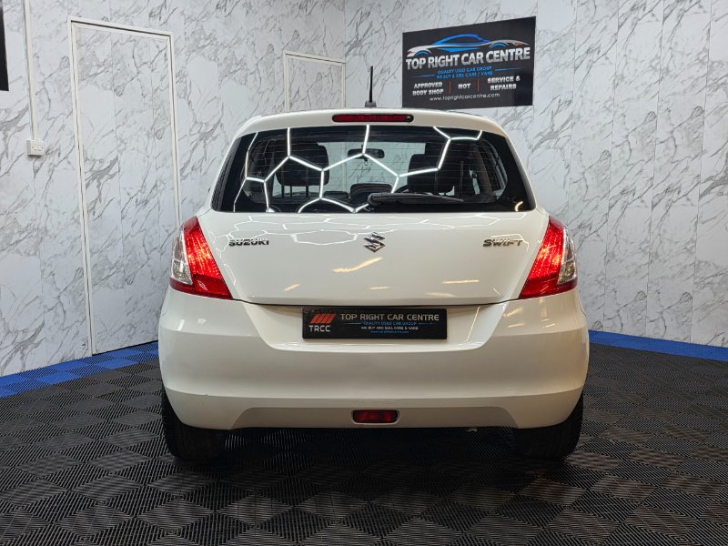 White Suzuki Swift 1.2 SZ2 Hatchback 5dr Euro 6 94 ps Petrol Manual