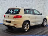 White Volkswagen Tiguan 2.0 TDI BlueMotion Tech R-Line Edition SUV 5dr 4WD Euro 6 s/s 150 ps Diesel Manual
