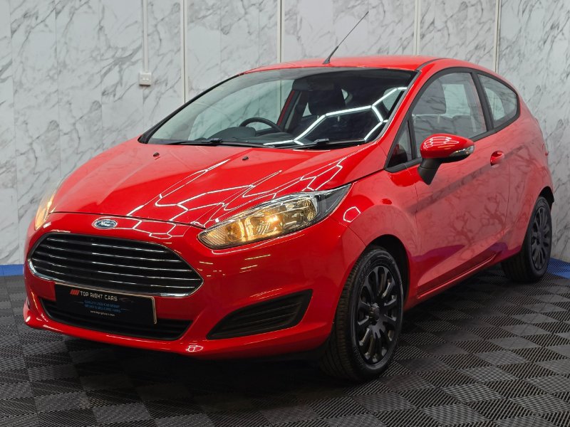 Red Ford Fiesta 1.25 Style Hatchback 3dr 60 ps Petrol Manual