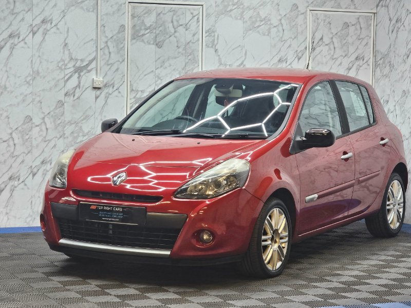2010 Renault Clio 1.6 VVT Initiale TomTom Hatchback 5dr Auto 111 ps Petrol