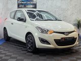 White Hyundai i20 1.2 Classic Hatchback 3dr ULEZ Petrol Manual 85 bhp