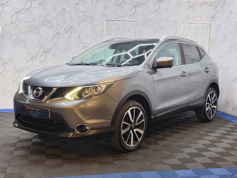 Grey 2017 Nissan Qashqai 1.5 dCi Tekna SUV 5dr 2WD Euro 6 s/s 110 ps Diesel Manual in Sunderland