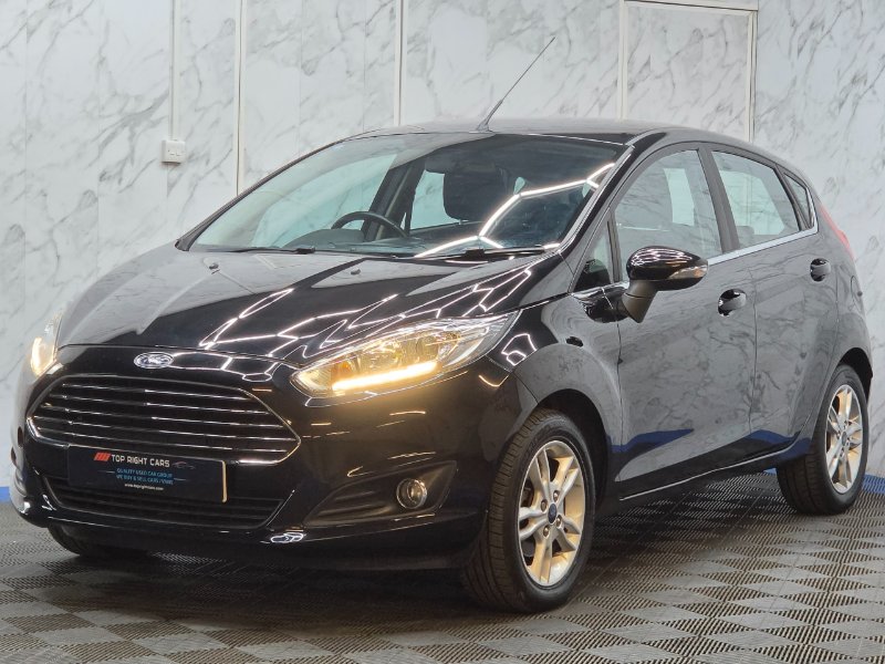 Black 2017 Ford Fiesta 1.25 Zetec Hatchback 5dr Euro 6 82 ps Petrol Manual in Sunderland