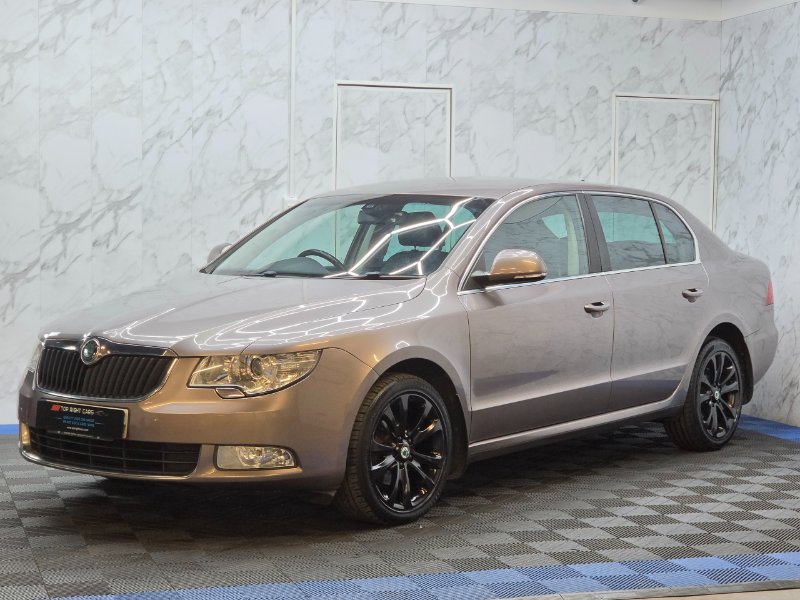 Purple 2012 Skoda Superb 1.6 TDI SE Plus Hatchback 5dr Diesel Manual 105 ps in Sunderland