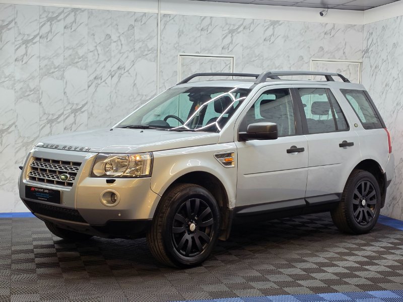 Land Rover Freelander 2 2.2 TD4 SE SUV 5dr Diesel Manual 4WD 160 ps for sale in Sunderland